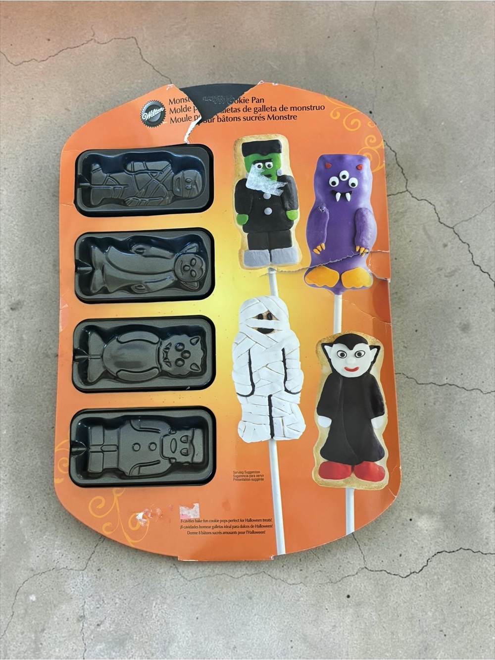 Halloween Monster Pops Cookie Pan Wilton 8 Mini  in 1 Pan #2105-0257 New